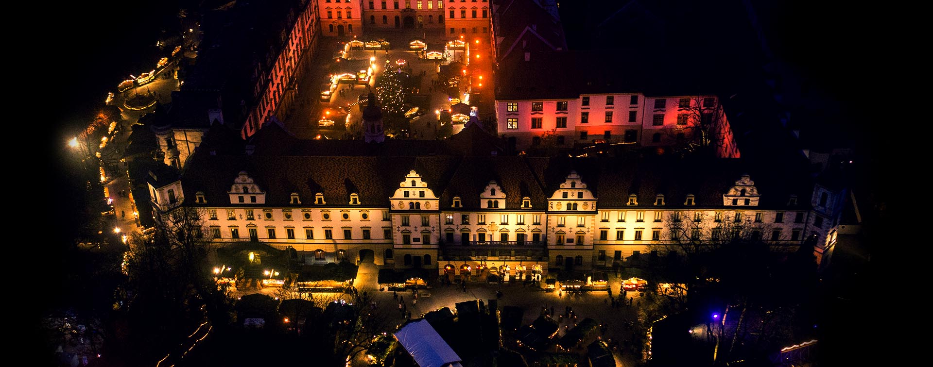 Romantischer Weihnachtsmarkt auf Schloss Thurn und Taxis Regensburg